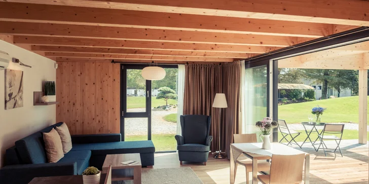 Luxusný vilový rezort v Českých Budějoviciach: apartmány s terasou, raňajky do postele aj sauna