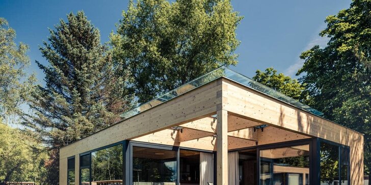 Luxusný vilový rezort v Českých Budějoviciach: apartmány s terasou, raňajky do postele aj sauna