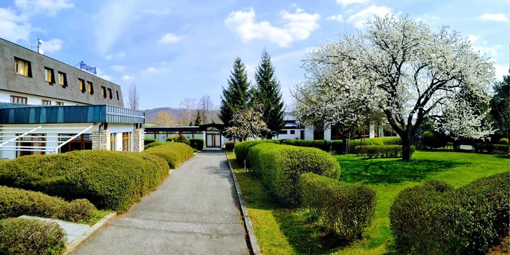 Pobyt v hoteli kúsok od Brnenskej priehrady s raňajkami a vstupom do wellness