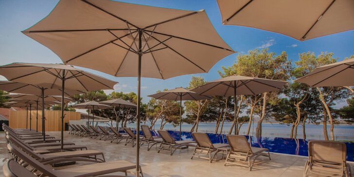 Užite si slnečné dni v Chorvátsku: 4* hotel pri mori, polpenzia aj výlety