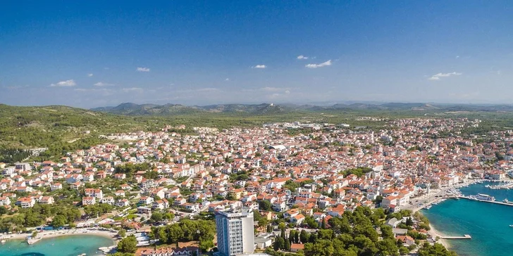 Užite si slnečné dni v Chorvátsku: 4* hotel pri mori, polpenzia aj výlety