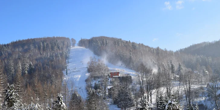 Dovolenka v poľských Beskydách: hotel pri zjazdovke, raňajky, polpenzia aj wellness
