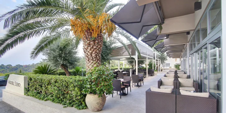Dovolenka v Dubrovníku, meste UNESCO: 4* hotel s raňajkami, 300 m na pláž a sezónny bazén