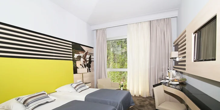 Dovolenka v Dubrovníku, meste UNESCO: 4* hotel s raňajkami, 300 m na pláž a sezónny bazén