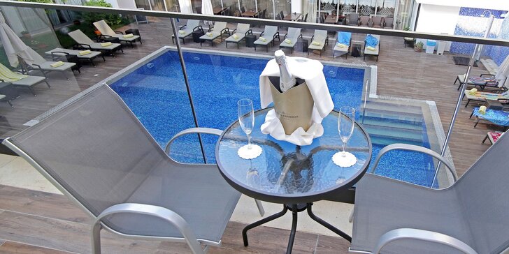 Dovolenka v Dubrovníku, meste UNESCO: 4* hotel s raňajkami, 300 m na pláž a sezónny bazén