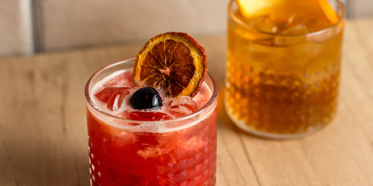 Miešaný drink alebo otvorené vouchery na konzumáciu v hodnote 20, 30 alebo 40 € v Emporio Lounge Bar