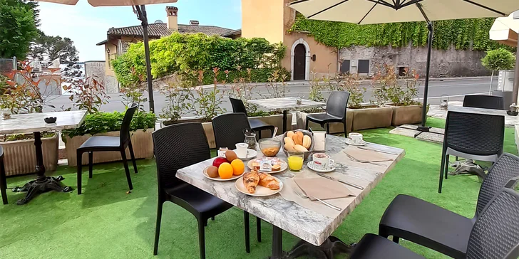 Dovolenka pre pár a rodinu na brehu Lago di Garda: raňajky, wellness aj bicykle