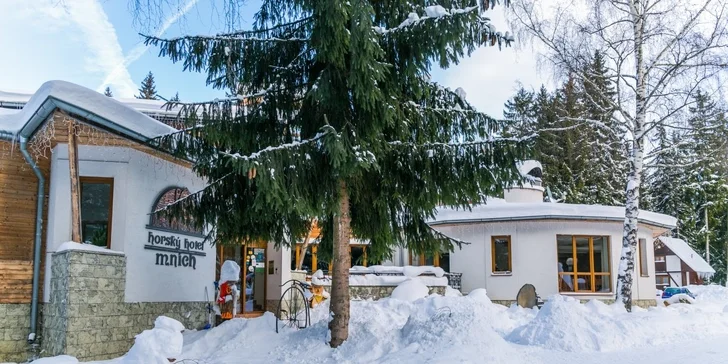 Dokonalý reset na Liptove: horský hotel s raňajkami či polpenziou, wellness, herňou aj detskými ihriskami