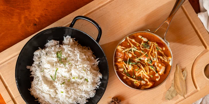 Autentická indická večera: Panner butter alebo kuracia tikka masala, Butter Chicken, vegetariánske, mäsové aj degustačné menu