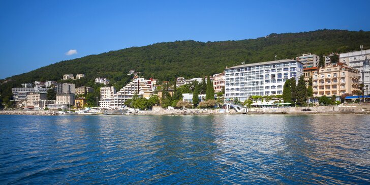 Letná dovolenka na Opatijskej riviére: hotel so stravou, pláž, bazén, first minute zľavy