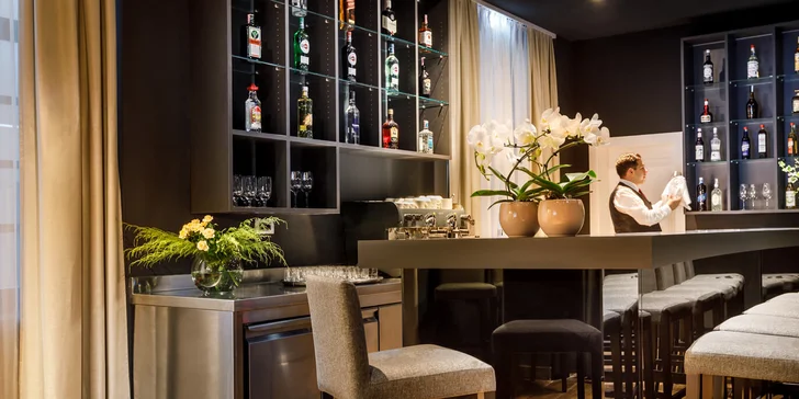 Letná dovolenka na Opatijskej riviére: hotel so stravou, pláž, bazén, first minute zľavy