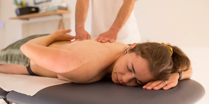 Špičkové masáže u nevidiaceho maséra v salóne FitMass