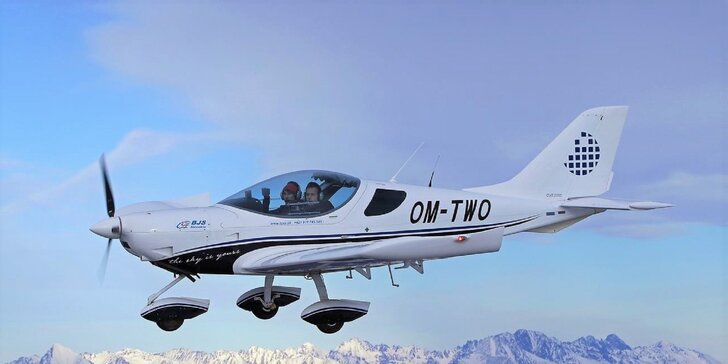 Let športovým lietadlom pre 1 až 3 osoby s možnosťou pilotovania a videozáznamom