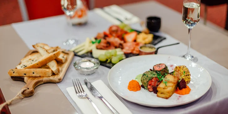Doprajte si vo dvojici wellness s chutnou talianskou večerou v hoteli Holiday Inn
