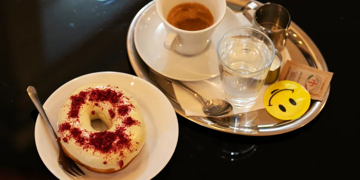 Domáce donuty aj s kávičkou alebo obrovský 900 gramový XXL Donut