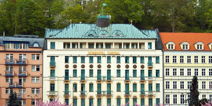 Pobyt v srdci Karlových Varov s polpenziou, neobmedzeným wellness a procedúrami