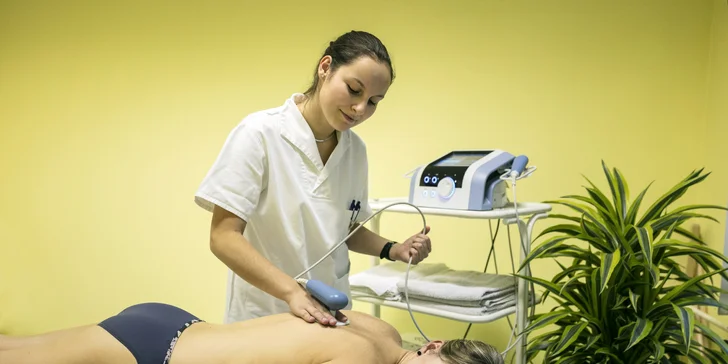 Pobyt v srdci Karlových Varov s polpenziou, neobmedzeným wellness a procedúrami