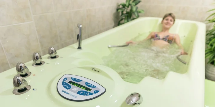 Pobyt v srdci Karlových Varov s polpenziou, neobmedzeným wellness a procedúrami
