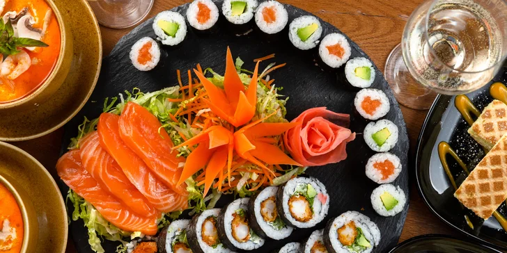 Romantické menu pre dvoch: Sushi, Poke bowl či Ca Kho To
