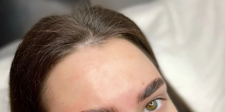 Lash lifting mihalníc a laminácia obočia v Lara Beauty