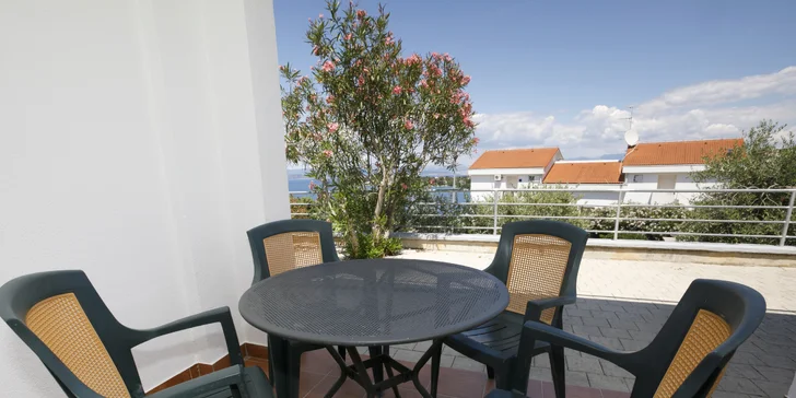 Dovolenka na ostrove Šolta - apartmány až pre 4 osoby len 150 m od mora
