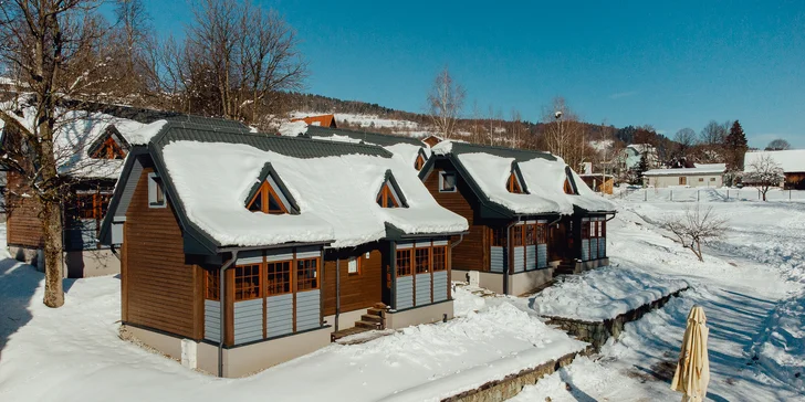 Útulné apartmánové zrubové domčeky na Kysuciach s polpenziou a privátnym wellness