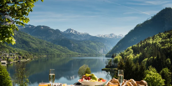Zimný a jarný pobyt v rakúskych Alpách: apartmány pri jazere Grundlsee, wellness a raňajky