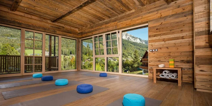 Zimný a jarný pobyt v rakúskych Alpách: apartmány pri jazere Grundlsee, wellness a raňajky