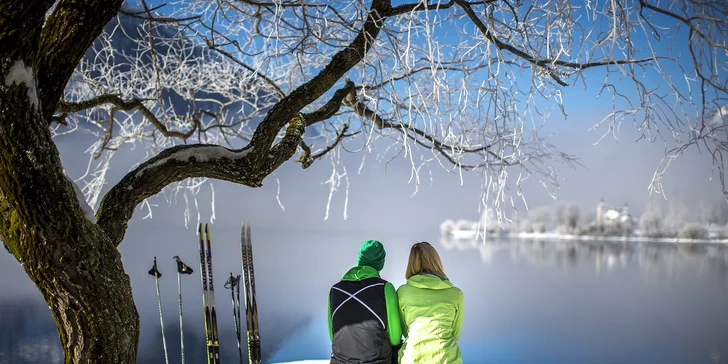 Zimný a jarný pobyt v rakúskych Alpách: apartmány pri jazere Grundlsee, wellness a raňajky