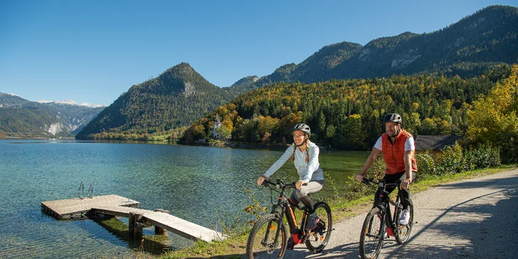 Zimný a jarný pobyt v rakúskych Alpách: apartmány pri jazere Grundlsee, wellness a raňajky