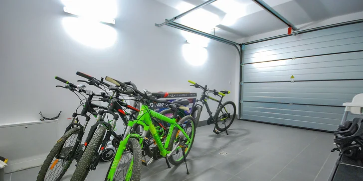 Luxusné apartmány s výhľadom na Čorštýnske jazero: sauna na izbe, požičanie bicyklov zdarma