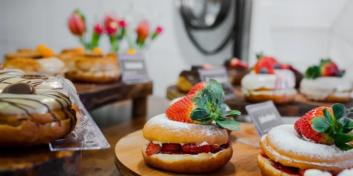 Sladučké donuty z Amore Donut: Tradičné potešenie na netradičný spôsob. Na výber až 11 druhov!