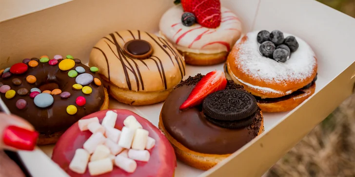 Sladučké donuty z Amore Donut: Tradičné potešenie na netradičný spôsob. Na výber až 11 druhov!