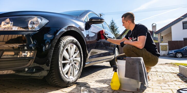 Mobilná autoumyvárka: Kompletné čistenie auta zvonka aj zvnútra