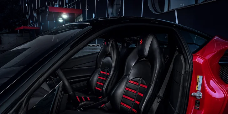 Adrenalínová jazda na Ferrari či Lamborghini!