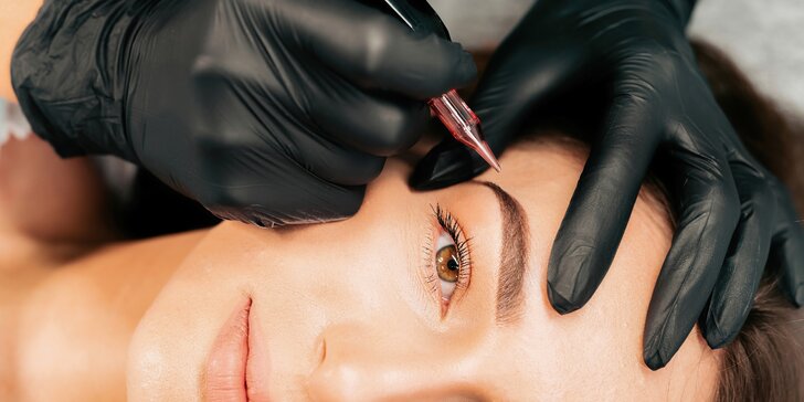 Microblading obočia s korekciou v GLAMORA Beauty Salon