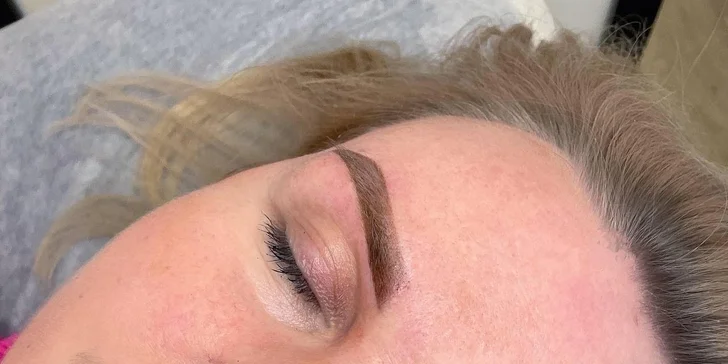 Permanentný make-up pier, púdrové obočie alebo korekcia obočia