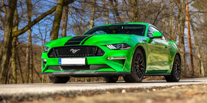 Jazda v nadupanom žihadle FORD MUSTANG ako vodič alebo spolujazdec až v 4 mestách
