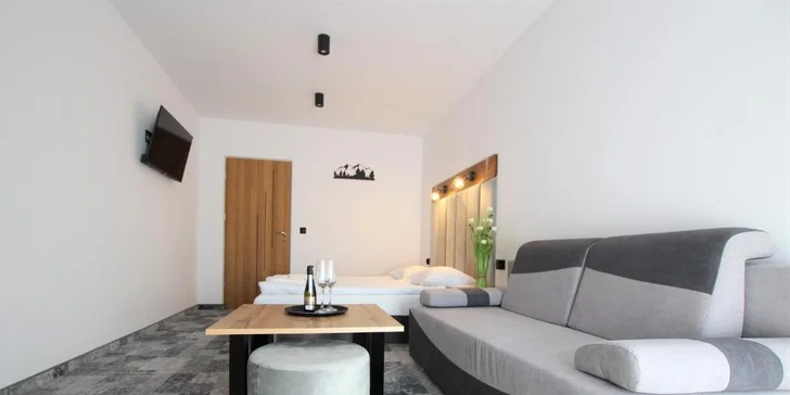 Pobyt v tichej lokalite Zakopaného: moderná vila s rodinnou atmosférou a raňajkami
