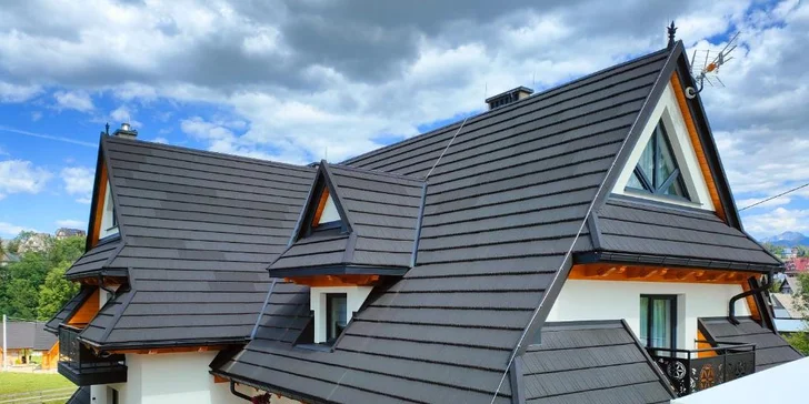 Pobyt v tichej lokalite Zakopaného: moderná vila s rodinnou atmosférou a raňajkami