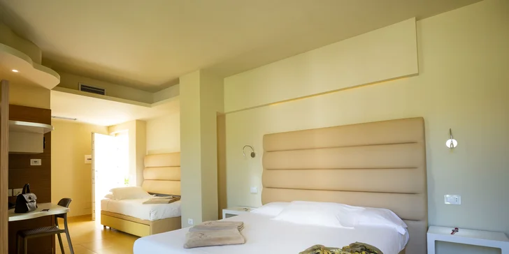 Dovolenka v talianskej Kalábrii: 4* hotel s polpenziou a bazénom, letný program, pláž 300 metrov