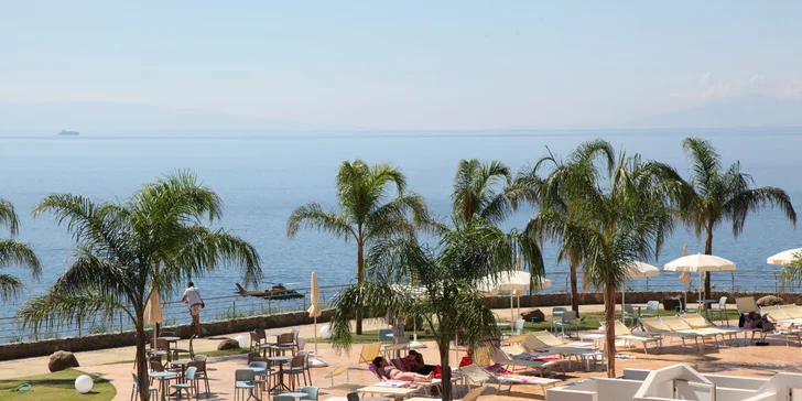 Dovolenka v talianskej Kalábrii: 4* hotel s polpenziou a bazénom, letný program, pláž 300 metrov