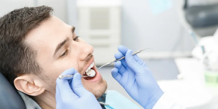 Dentálna hygiena s pieskovaním a prehliadkou stomatológom