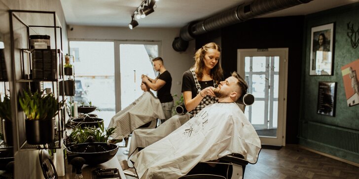 Strih, úprava brady či 2-hodinová kompletná barberská starostlivosť