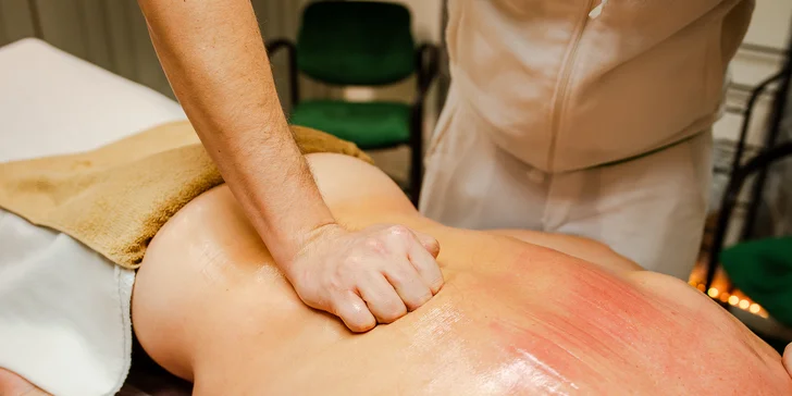 Masáž chrbta a krku aj s bankovaním alebo celotelová relaxačná masáž