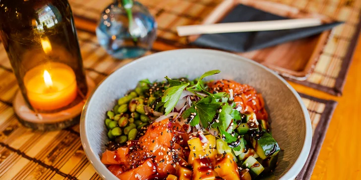 Japonské špeciality v SUSHINAMI: Poke bowl, sushi, Tom Kha Gai či Katsu
