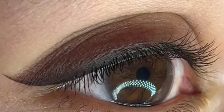 Permanentný make up: Očné linky, pery alebo púdrové obočie