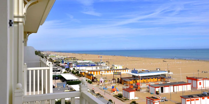 Pobyt v Rimini: 3* hotel hneď pri pláži, raňajky a bazén, first minute zľavy