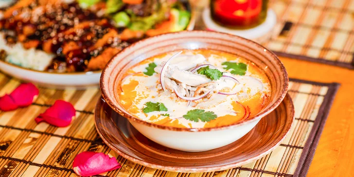 Japonské špeciality v SUSHINAMI: Poke bowl, sushi, Tom Kha Gai či Katsu