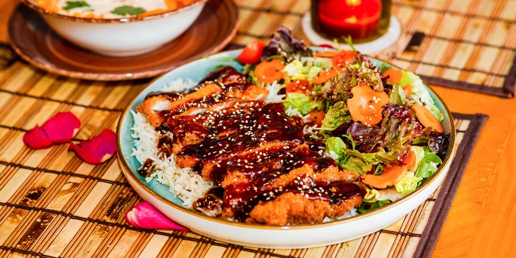 Japonské špeciality v SUSHINAMI: Poke bowl, sushi, Tom Kha Gai či Katsu